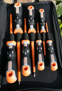 New*IRAZOLA* 7Pc Scewdriver Set in carry case