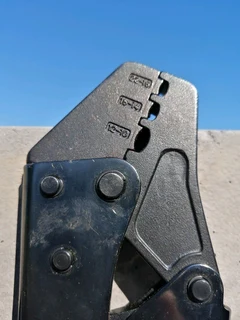 RS Pro Hand Ratcheting Crimp Tool for Spade Connectors