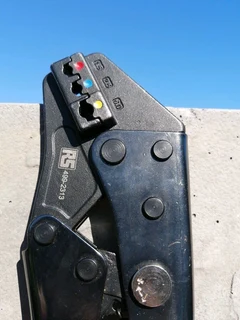 RS Pro Hand Ratcheting Crimp Tool for Spade Connectors