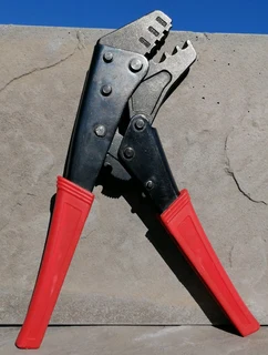 RS Pro Hand Ratcheting Crimp Tool for Spade Connectors