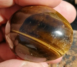 Tiger&#39;s Eye Stone Egg 4x3cm