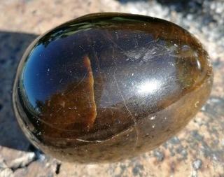 Tiger&#39;s Eye Stone Egg 4x3cm
