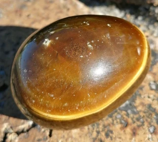 Tiger's Eye Stone Egg 4x3cm