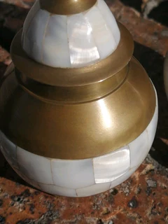 Pair of Vtg Brass and MOPearl Sml Jars with Lids Trinket