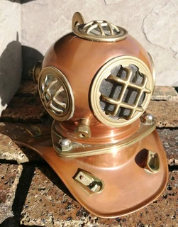 Vtg Submariner 70s Brass Copper Glass Divers Helmet Mini Version Décor