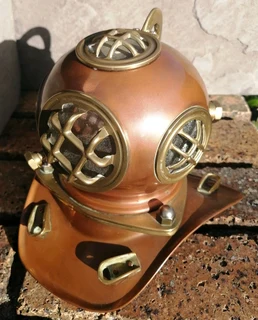 Vtg Submariner 70s Brass Copper Glass Divers Helmet Mini Version Décor