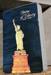 Vtg rare 1980s deck of cards Statue of Liberty NY- new old stock