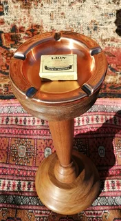 Vtg unvarnished Imbuia Holder 44cm H - sanded waxed