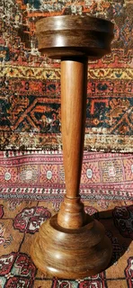 Vtg unvarnished Imbuia Holder 44cm H - sanded waxed