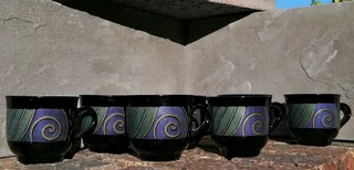7 Black Glass Cappuccino Cups Arcoroc Tempico Pattern France