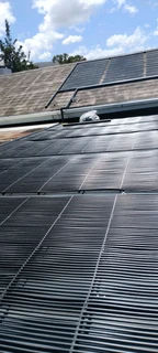 Swimming pool heating pannels