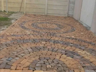 Half brick wheat stone paving