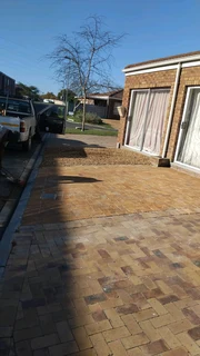 Wheat stone full bricks paving