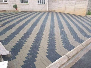 Colour mix paving