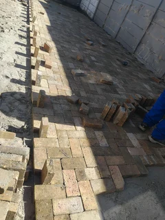 Wheat bricks paving