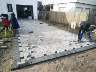 Cement normal bond paving