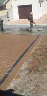 Cement normal bond paving