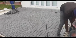 Cobble paving