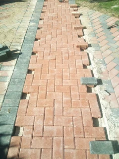 Bond paving