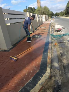 Bond paving