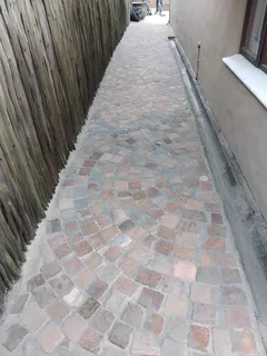 Wheat stone half brick