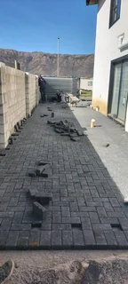 Bond paving installation