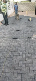 Bond paving installation