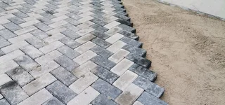 ALL COLOURS PAVERS