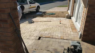 ALL COLOURS PAVERS
