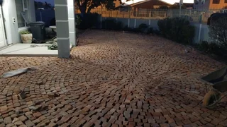 Wheat stone half brick