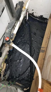 SPECIALIST DOCTOR OF THE LEAKING