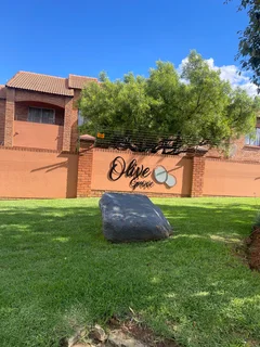 Apartments for rent Mooikloof Ridge Pretoria east.