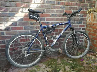 Giant XTC3 26inch Mountain Bike