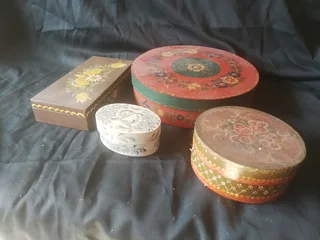 Vintage wooden trinket boxes (x4)