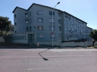 Apartment to let in secure building in Reservoir Hills, Durban