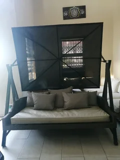 Large day bed swing