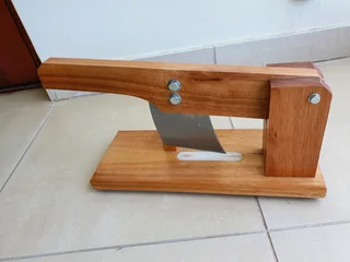 Biltong slicer