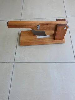 Biltong slicer