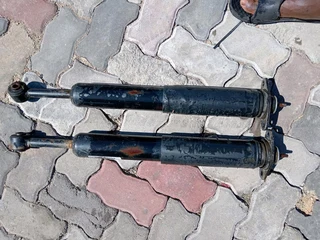 Chrysler 300C rear shock