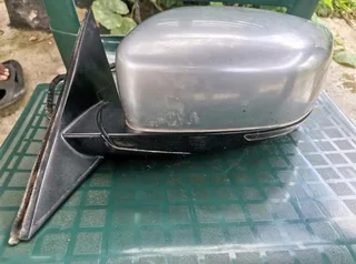 Chrysler 300C side mirror