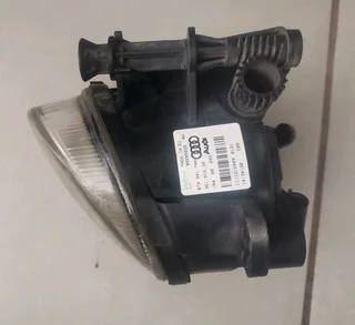 2011 Audi A5 Right forg light