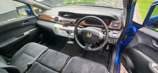 2006 Honda FR-V 2.0i for R59.999 bargain