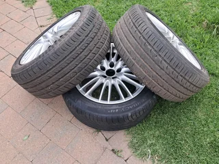 R17 inch Wheels with Tyres