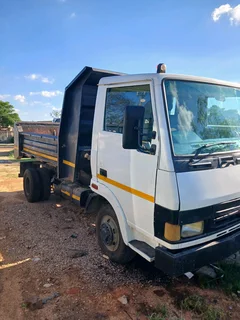 TATA 709 3cube/4ton R130 000.00 Neg
