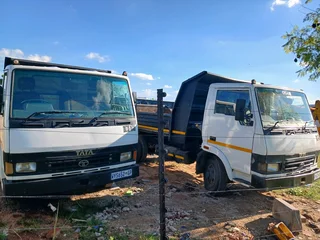 TATA 709 3cube/4ton R130 000.00 Neg