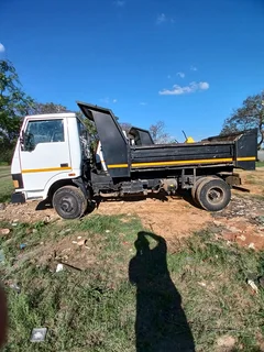 TATA 709 3cube/4ton R130 000.00 Neg
