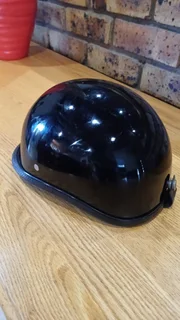 Cruiser half helmets (2 x helmets)
