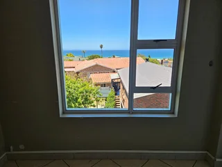 2 Bedroom Apartment to Rent in Central Jeffrey&#39;s Bay