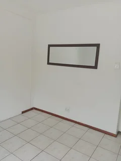 Room to rent in rondebosch east