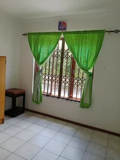 Room to rent in rondebosch east